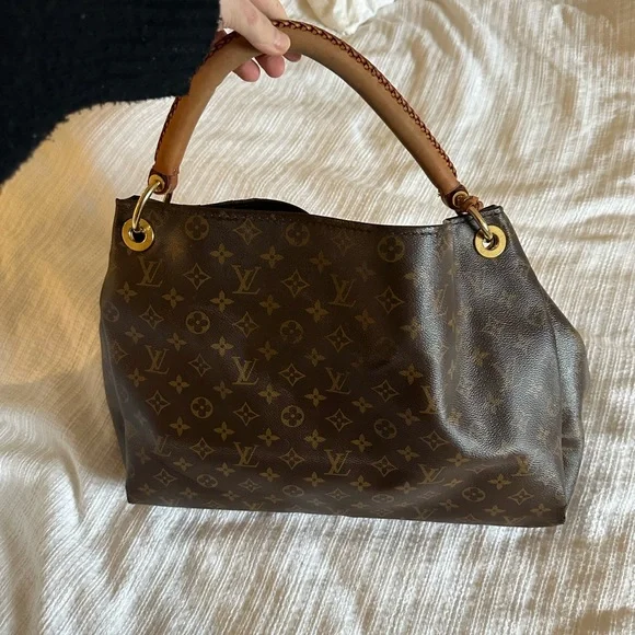 ✨Louis Vuitton Artsy MM - Picture 9 of 16